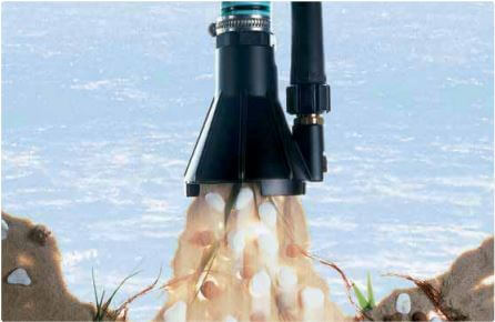 Le suceur à gravat venturi permet d'aspirer de l'eau de la boue et des cailloux grâce à l'effet venturi